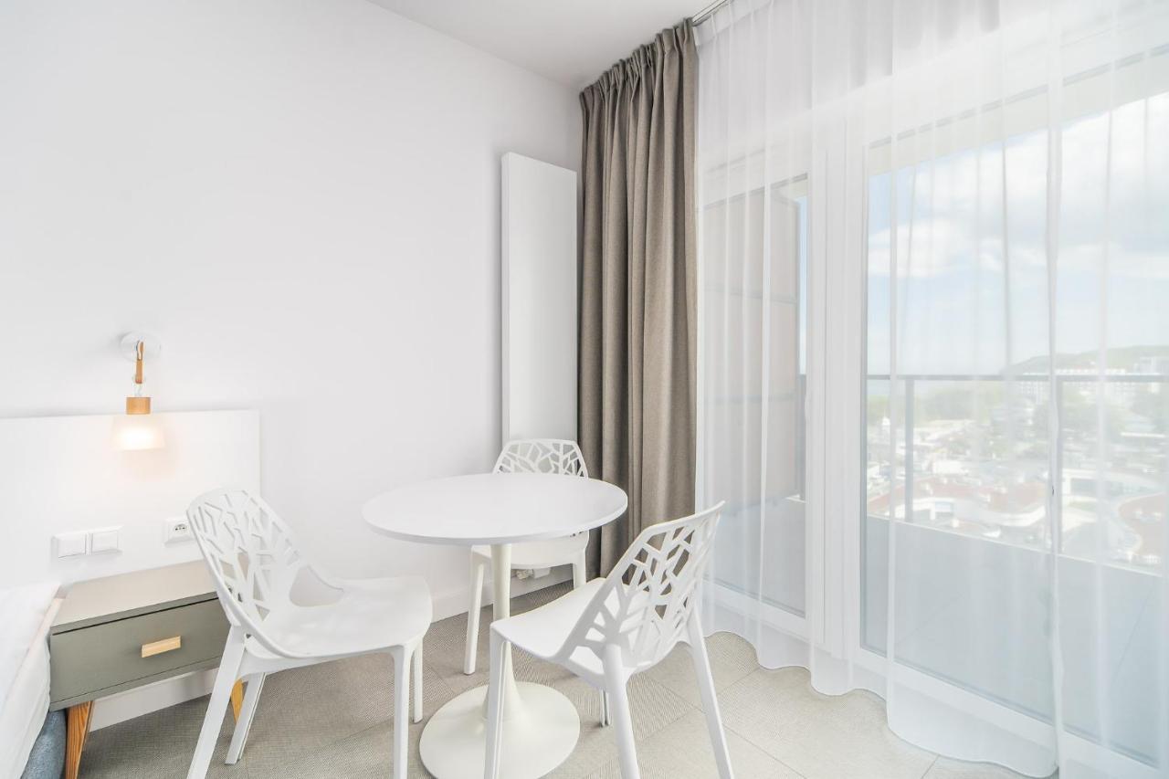 Aquamarina Prima 100 By Renters Apartment Miedzyzdroje Ngoại thất bức ảnh